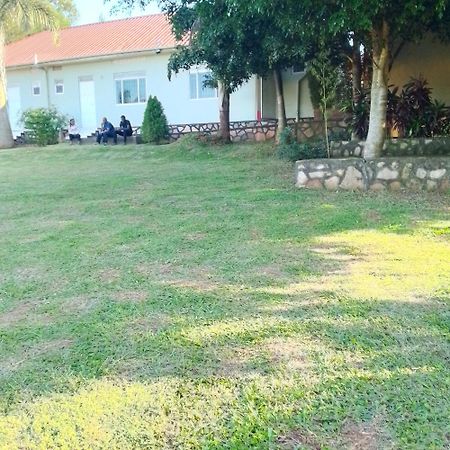 Airport Shoebill Hotel Entebbe Dış mekan fotoğraf