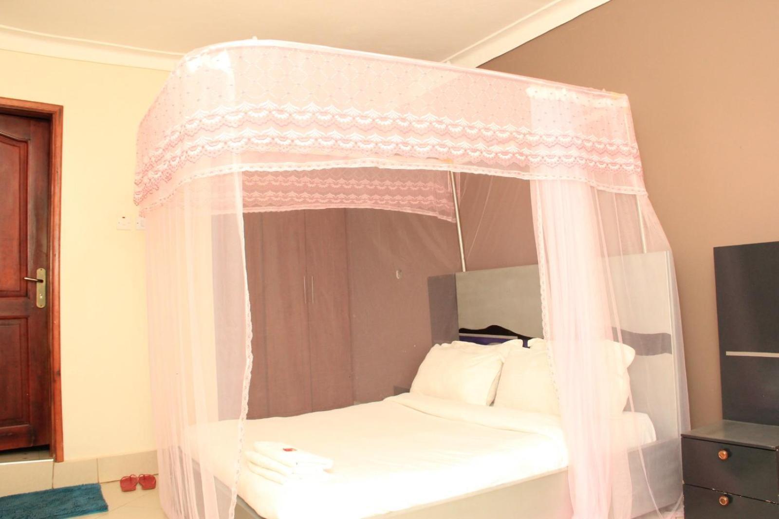 Airport Shoebill Hotel Entebbe Dış mekan fotoğraf
