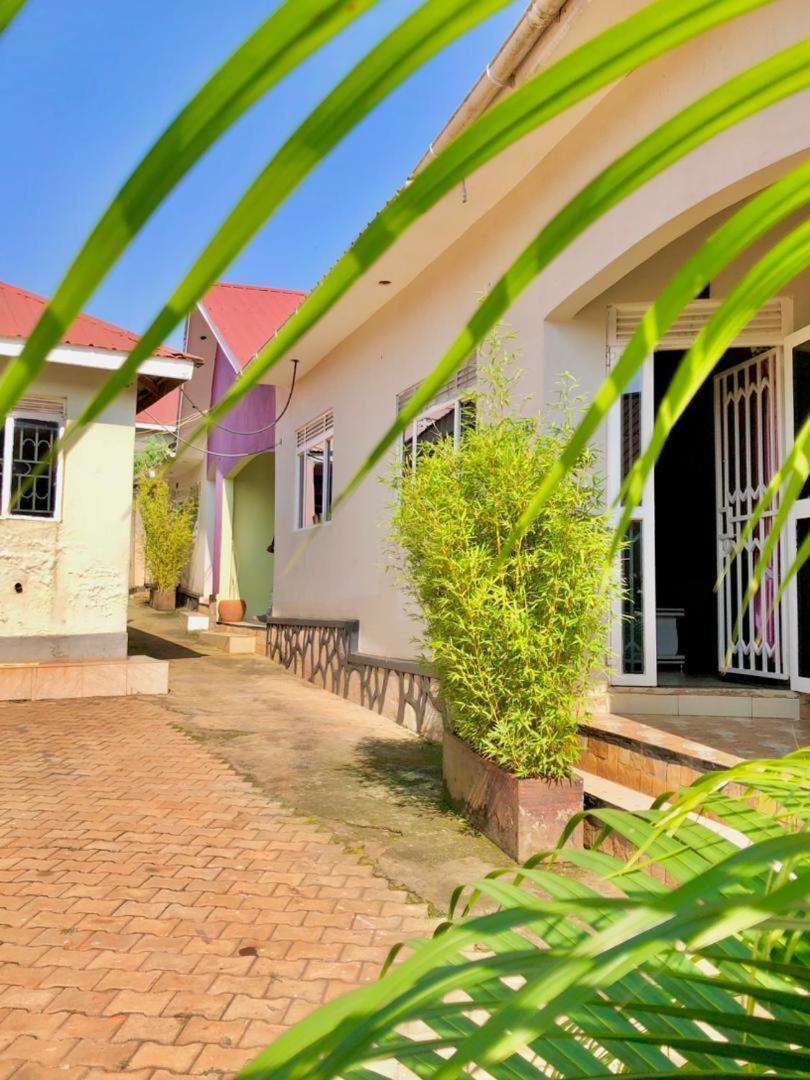 Airport Shoebill Hotel Entebbe Dış mekan fotoğraf